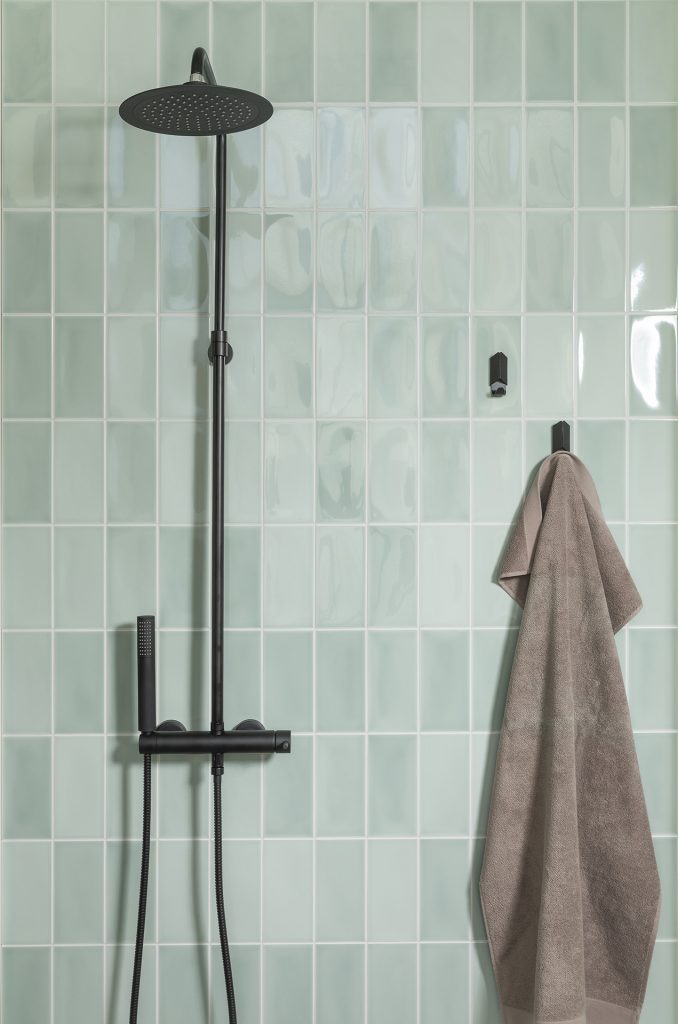unique-shower-tile