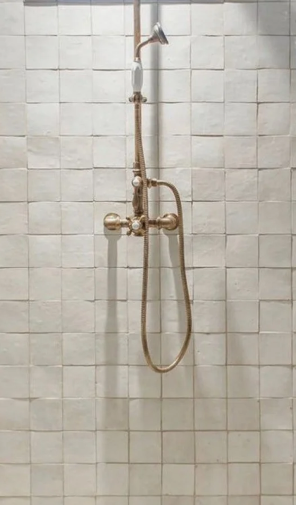 unique shower tile 
